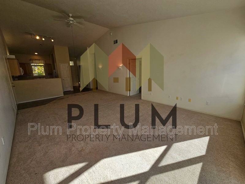 5104 Village View Way #7 - Photo 5 of 30