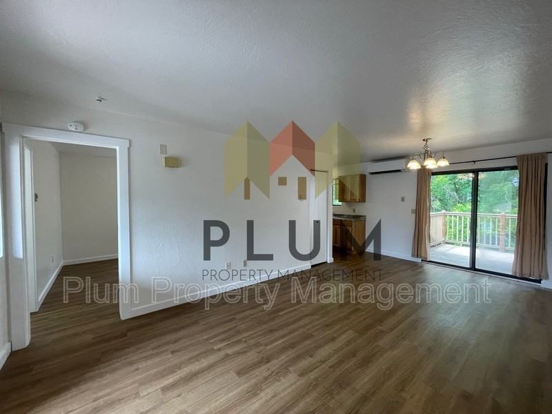 1957 S 8th St W #A - Photo 5 of 17