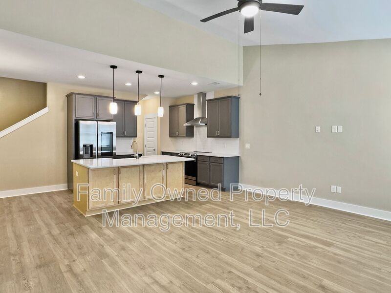 7785 Park Gate Dr - Photo 7 of 38