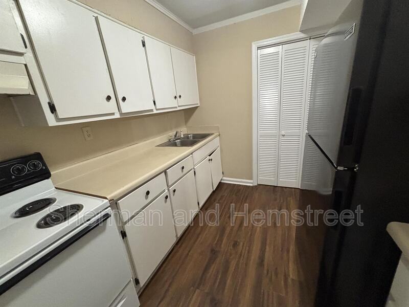 2738 Blount Ave #4 - Photo 4 of 13