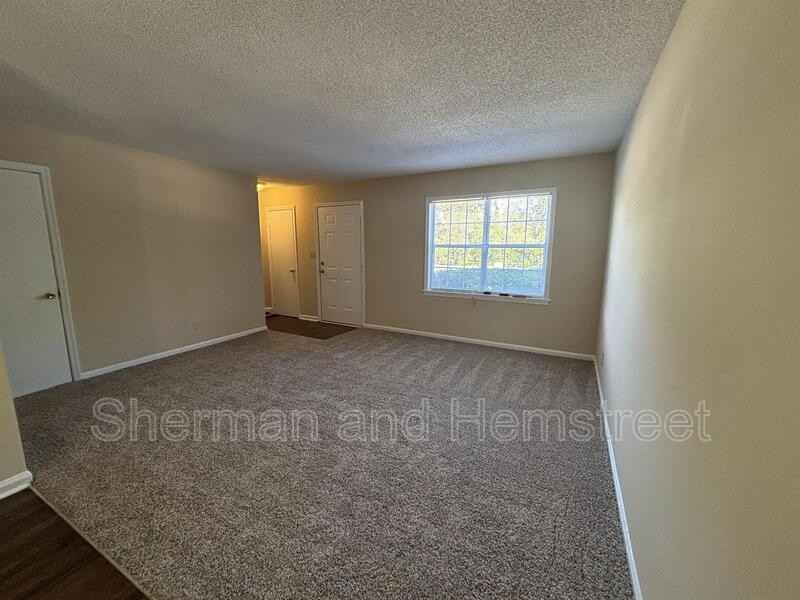 2738 Blount Ave #4 - Photo 6 of 13