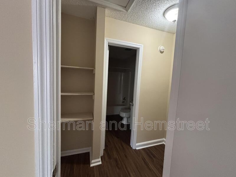 2738 Blount Ave #4 - Photo 7 of 13