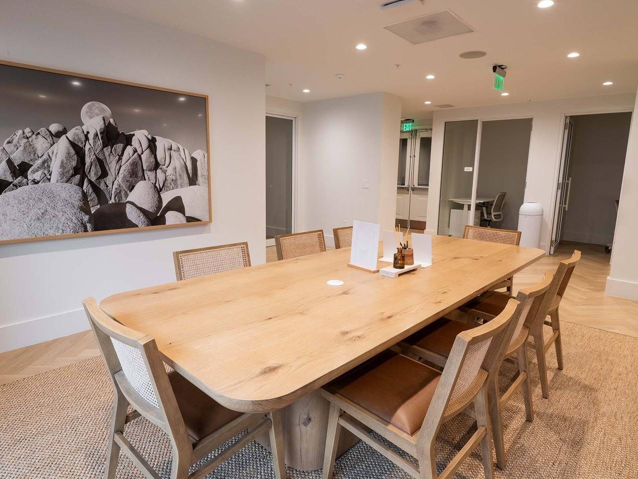 Trace Midtown Luxury Apartments - Photo 7 of 36