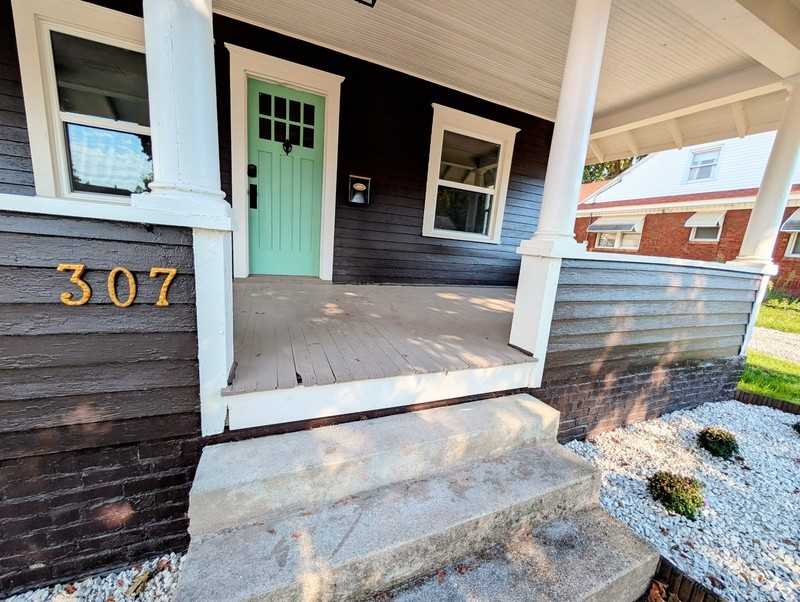 307 5th Ave E - Photo 3 of 17