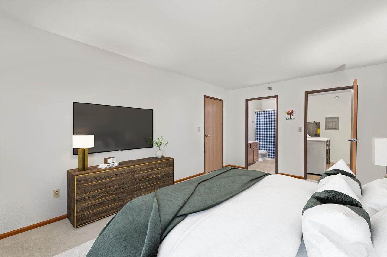 Cameron Heights Associates LLC - Photo 4 of 9