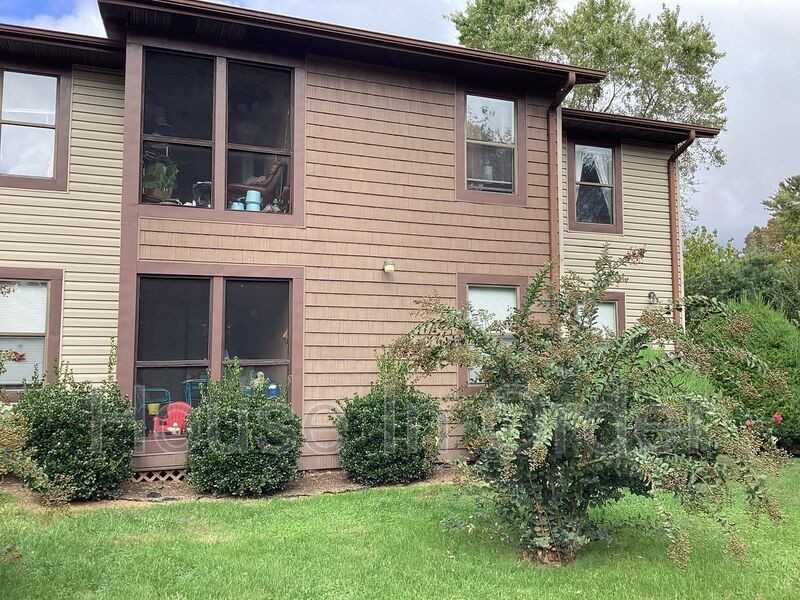 1220 State St - Photo 3 of 15