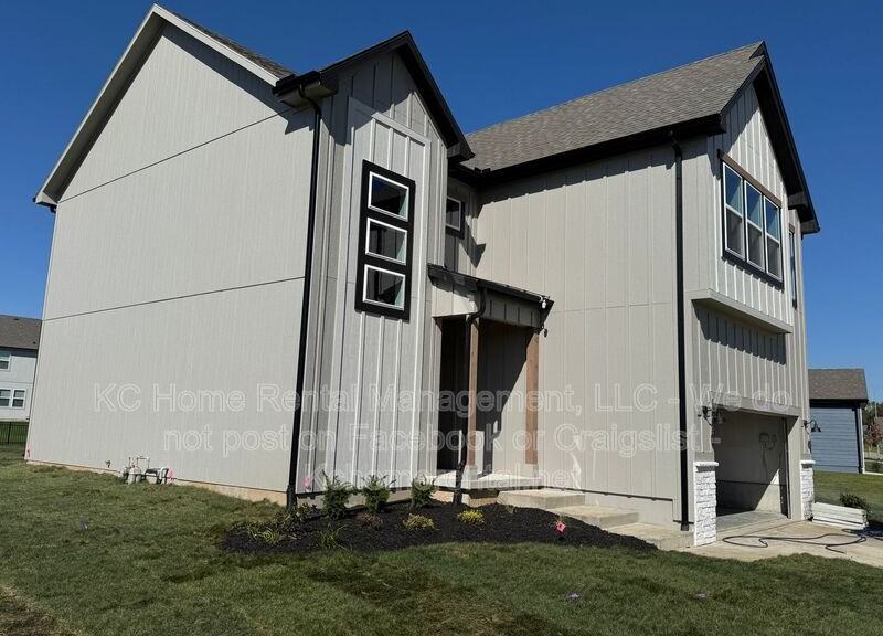 18852 Mahaffie Street - Photo 3 of 48