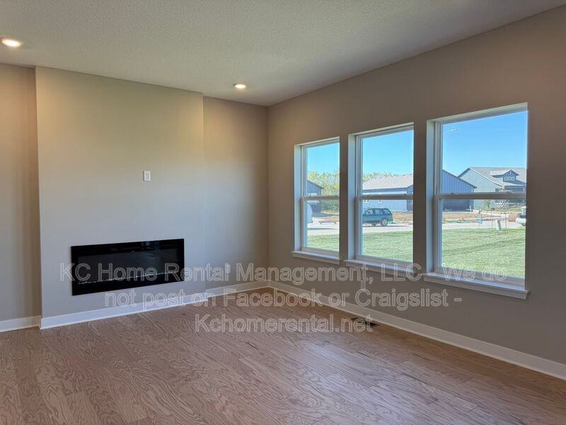 18852 Mahaffie Street - Photo 7 of 48