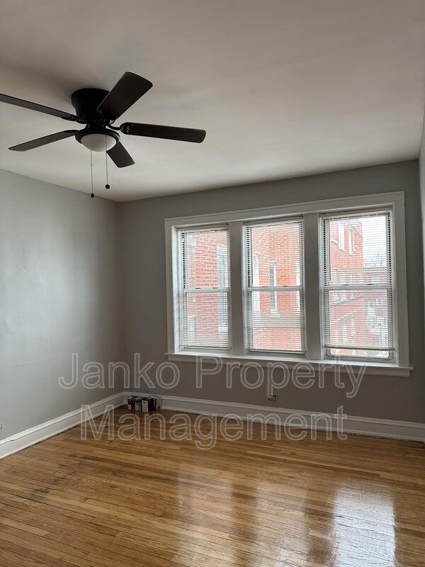 3723 W Grand Ave #2 - Photo 7 of 8