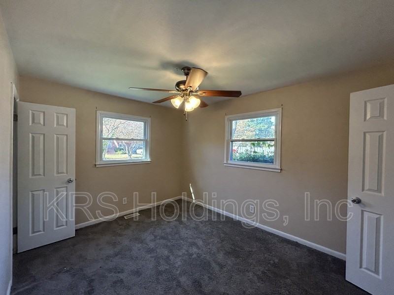 156 Cherry St - Photo 6 of 8