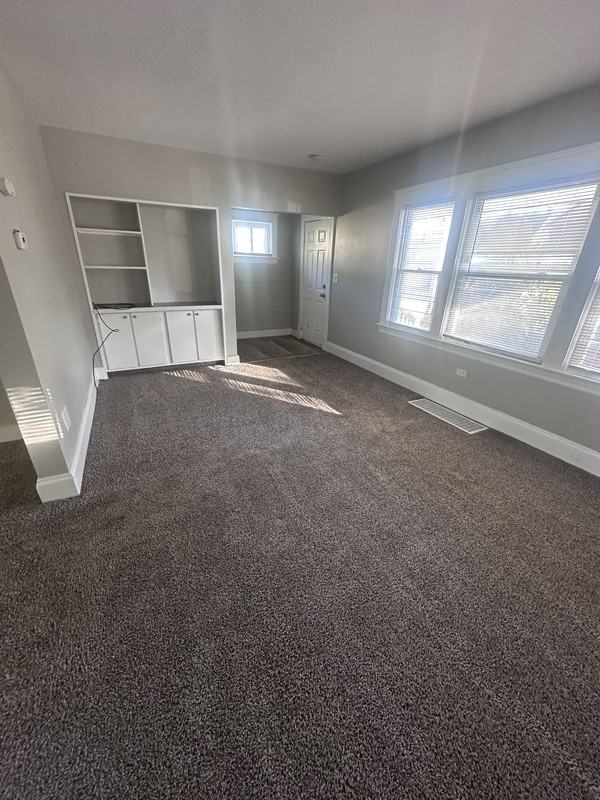 8009 Vineyard Ave - Photo 2 of 18