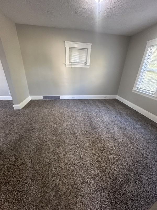 8009 Vineyard Ave - Photo 7 of 18