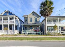 featured image of 451 E 1st St