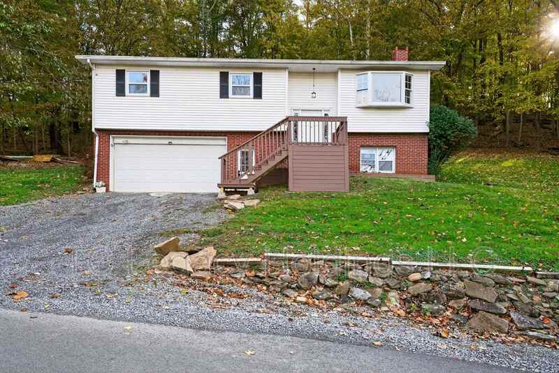 320 Diamond Ave - Photo 2 of 30