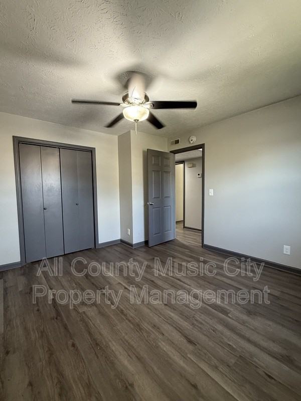 3122 Creekwood Dr - Photo 4 of 12