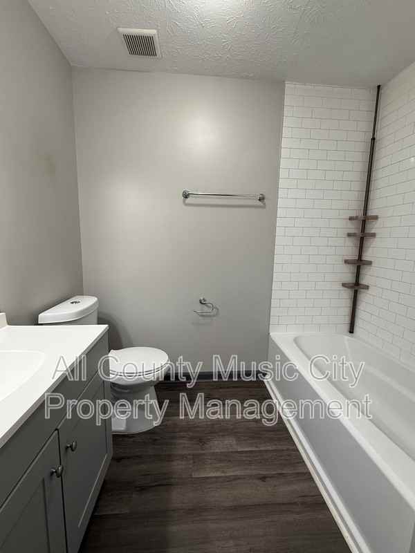 3122 Creekwood Dr - Photo 6 of 12