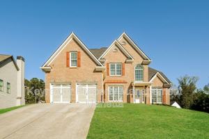 featured image of 3356 Renfro St