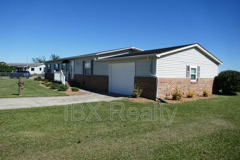 144 Edgewater Dr - Photo 2 of 32