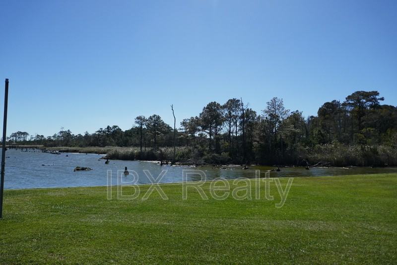 144 Edgewater Dr - Photo 5 of 32