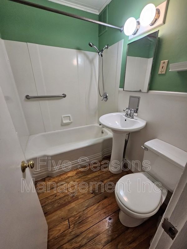 65 Thibault Pkwy - Photo 4 of 15