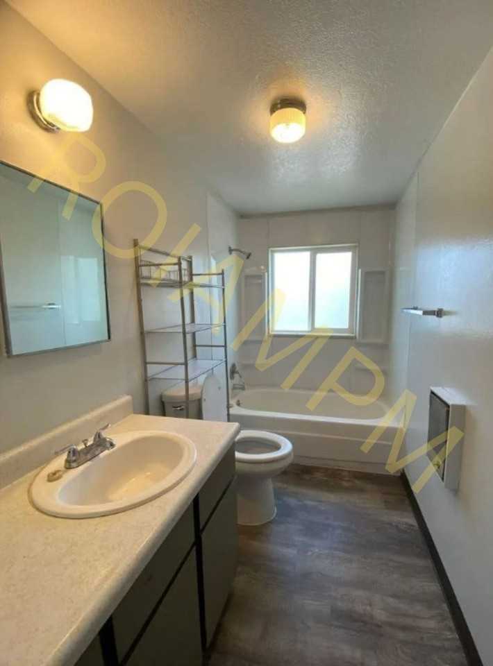 2-Bed 1-Bath Green Leaf Apartments - Photo 2 of 14