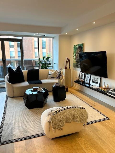 3 McAlpine Street #503 - Photo 2 of 7