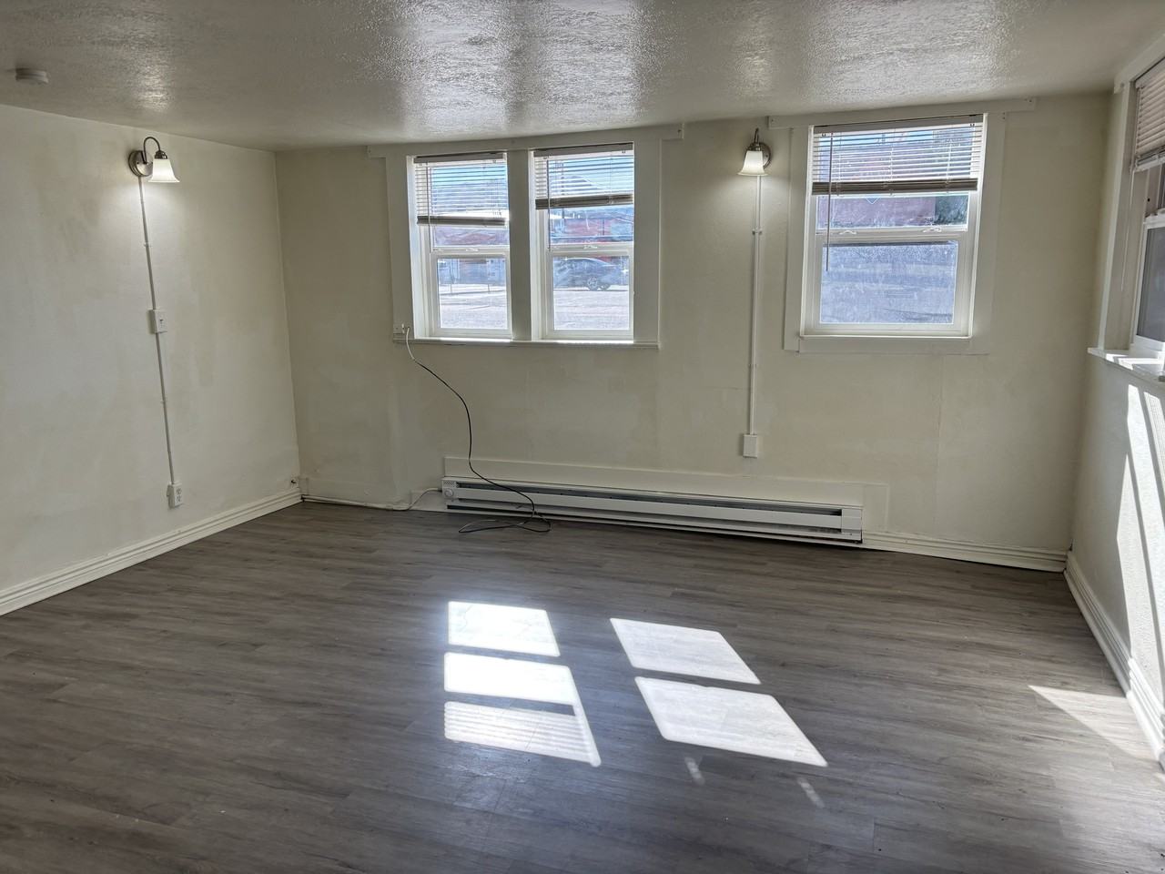 ID - 803 E Clark Street - AS - Photo 6 of 15