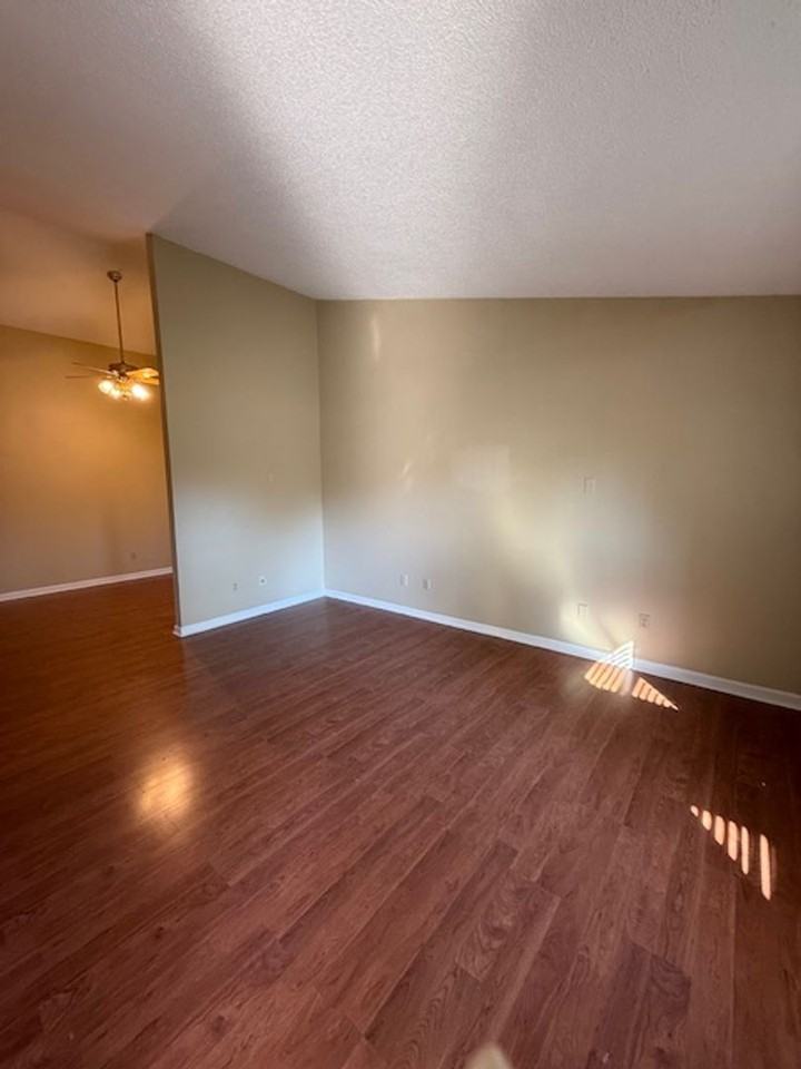 1705 Bay Wood Cir - Photo 7 of 23