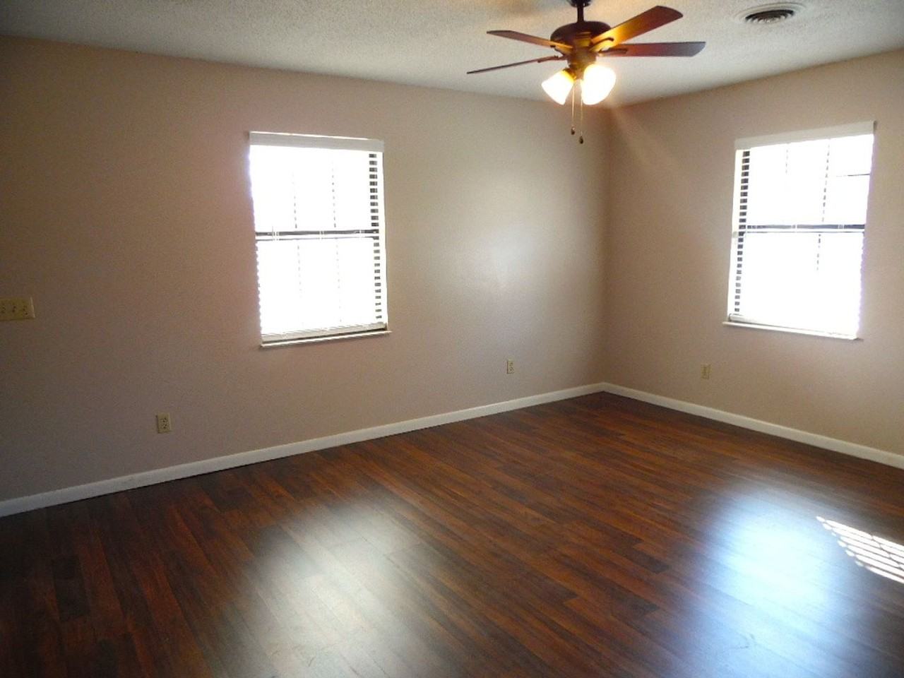 140 Fonville St - Photo 4 of 7