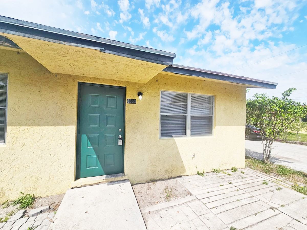 4553 Gulfstream Road - Photo 2 of 21