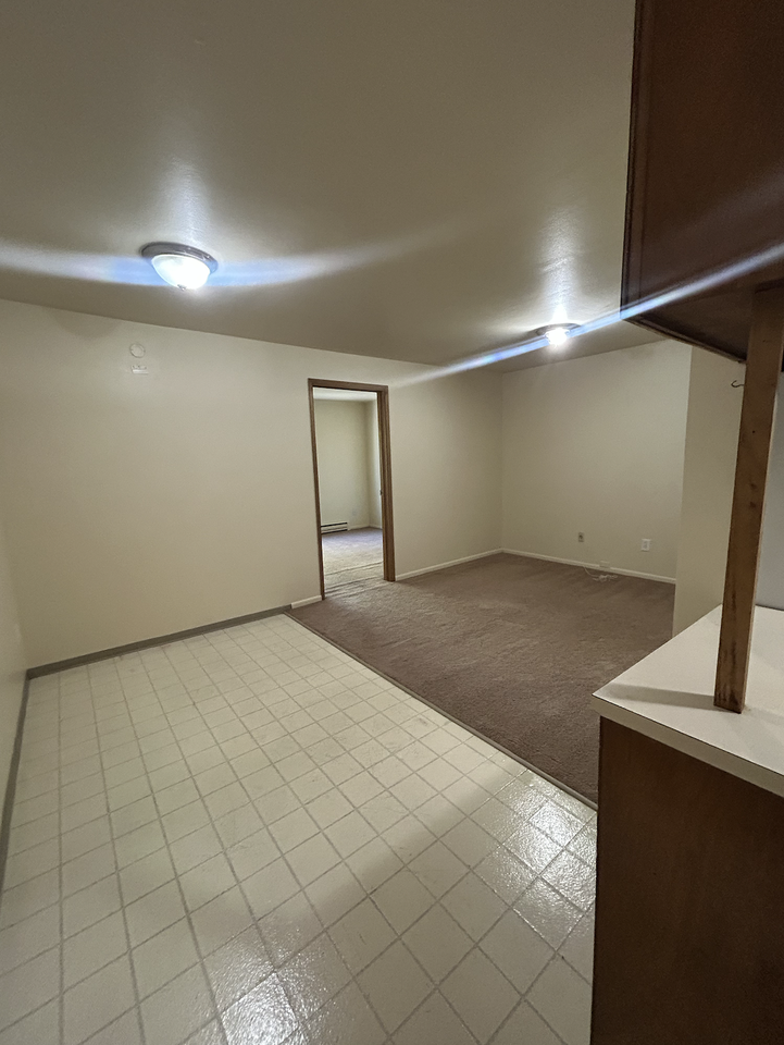 Norman Arms Apartments - Photo 6 of 29