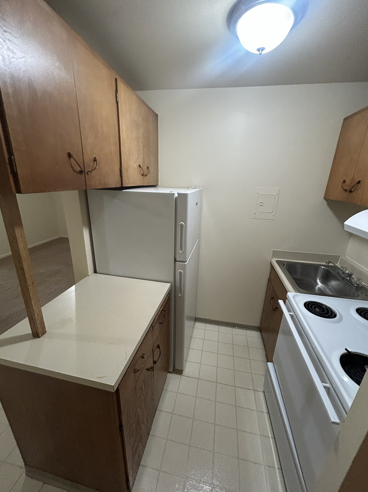 Norman Arms Apartments - Photo 7 of 29