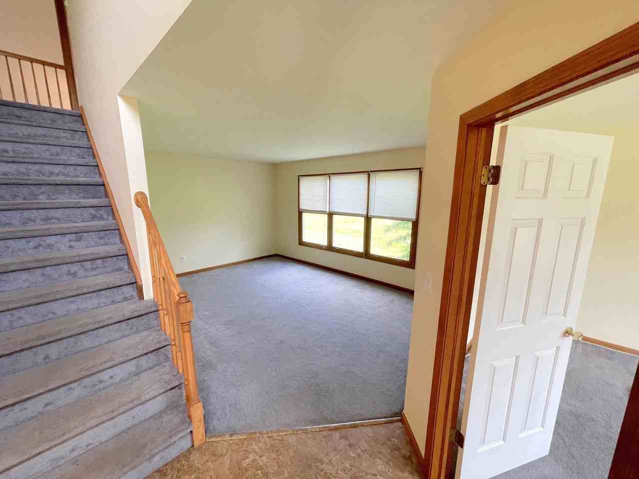 220 Concord Hill Dr - Photo 5 of 30