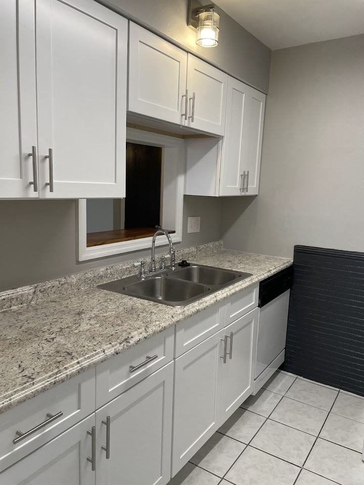 Park Place Apartments - Photo 6 of 39