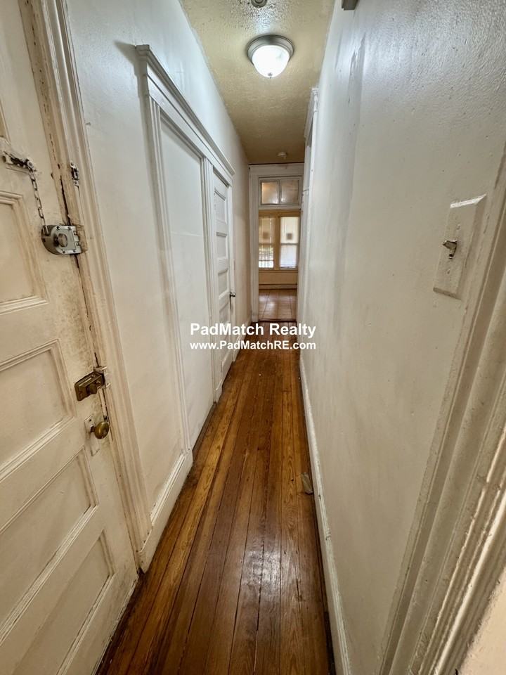 20 S Huntington Ave #1 - Photo 5 of 17