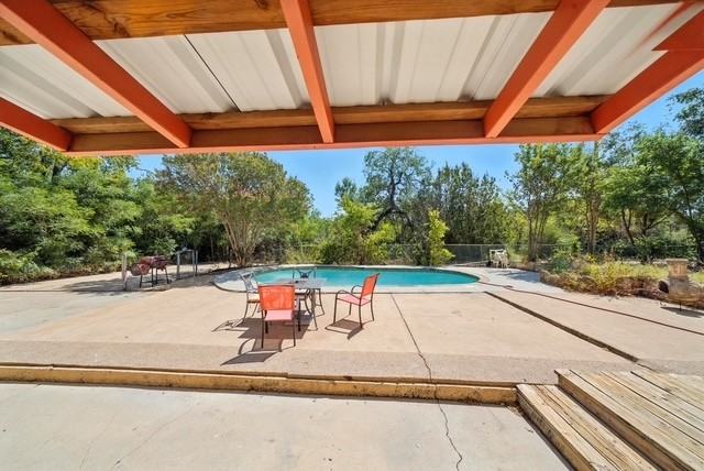 1421 Lake Shore Drive - Photo 4 of 22