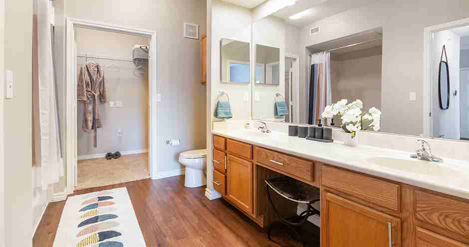 Bristol Place Apartment Homes - Photo 7 of 27