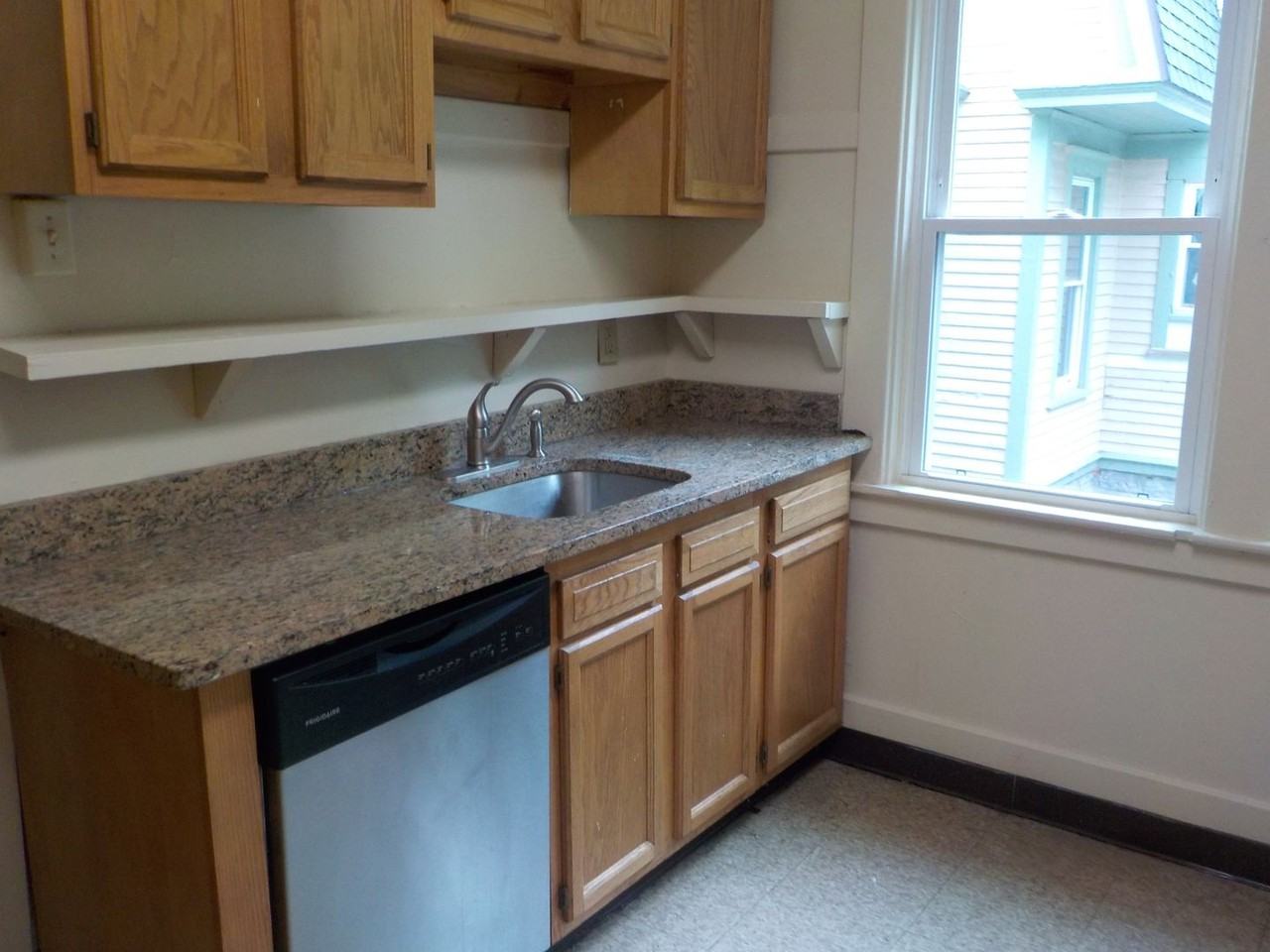 969 Lancaster Avenue - Photo 6 of 18