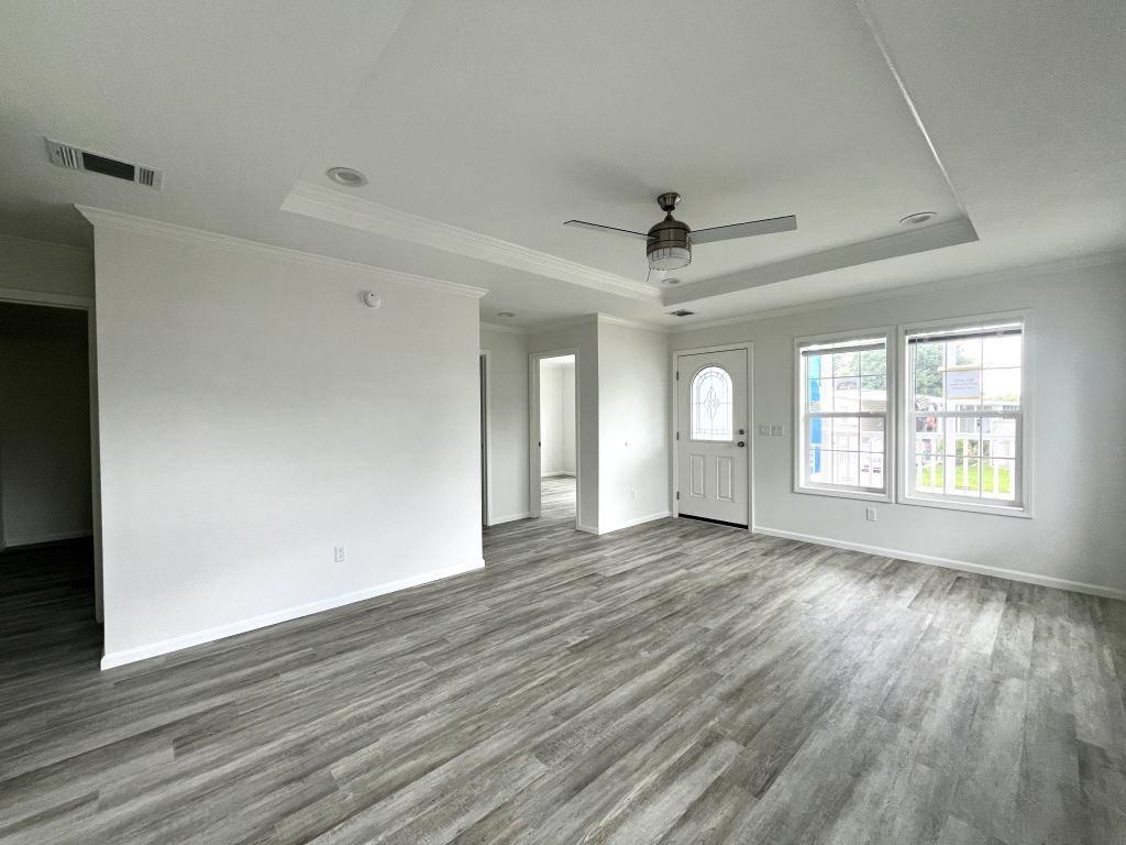 246 Bimini Cay Cir - Photo 2 of 33