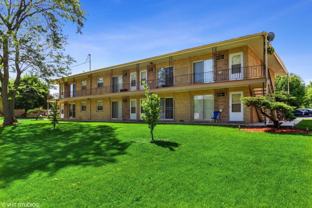 Your Oasis in Oak Forest - Photo 1 of 1