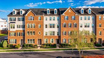 featured image of 6481 Jack Linton Dr S