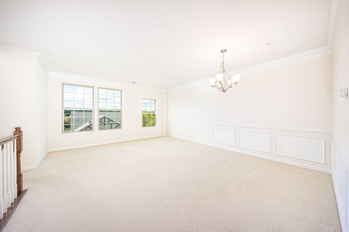 6481 Jack Linton Dr S - Photo 7 of 48