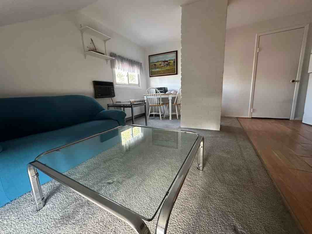 205 Springtime Ln N - Photo 2 of 11