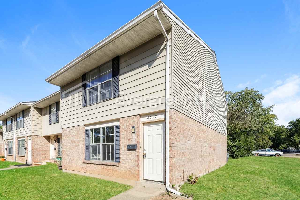 8027 Mount Hood - Photo 3 of 16