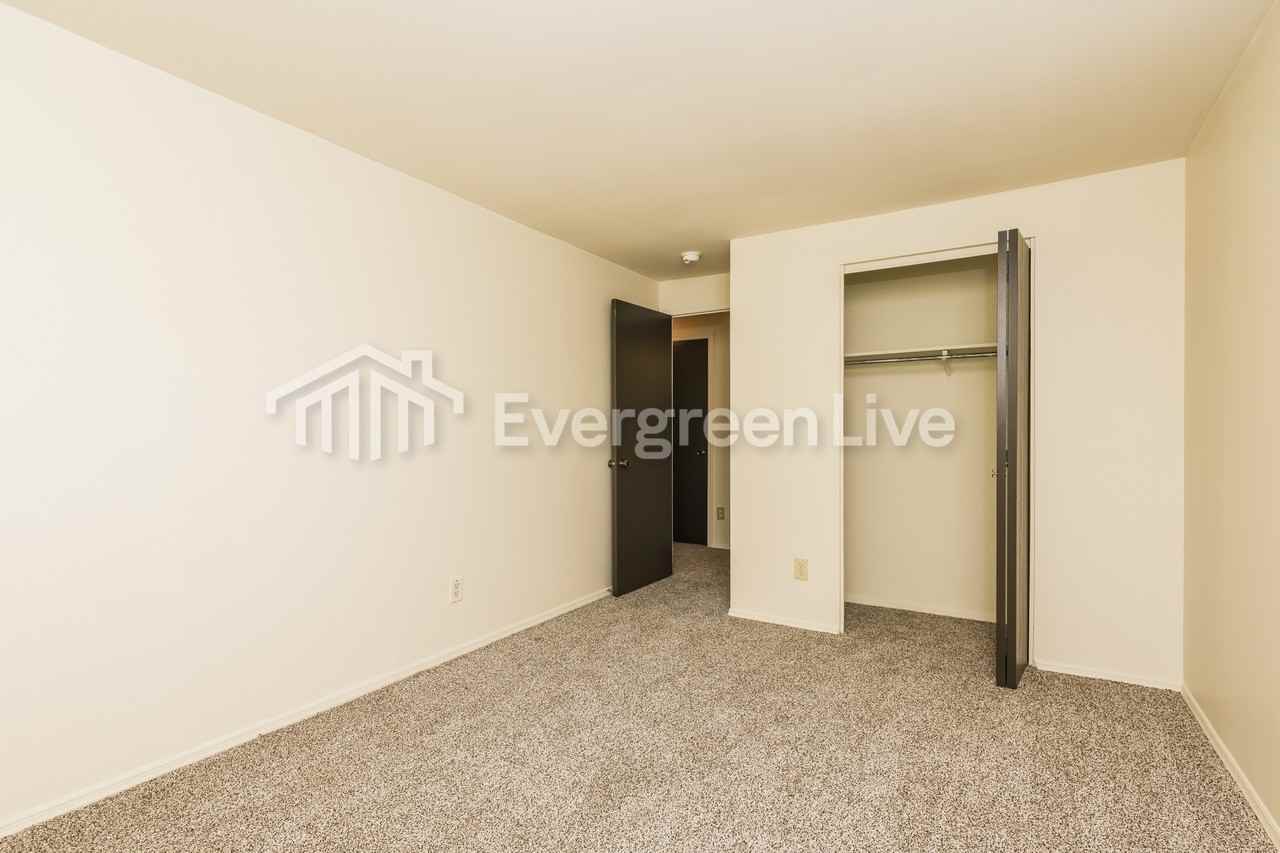 8027 Mount Hood - Photo 4 of 17