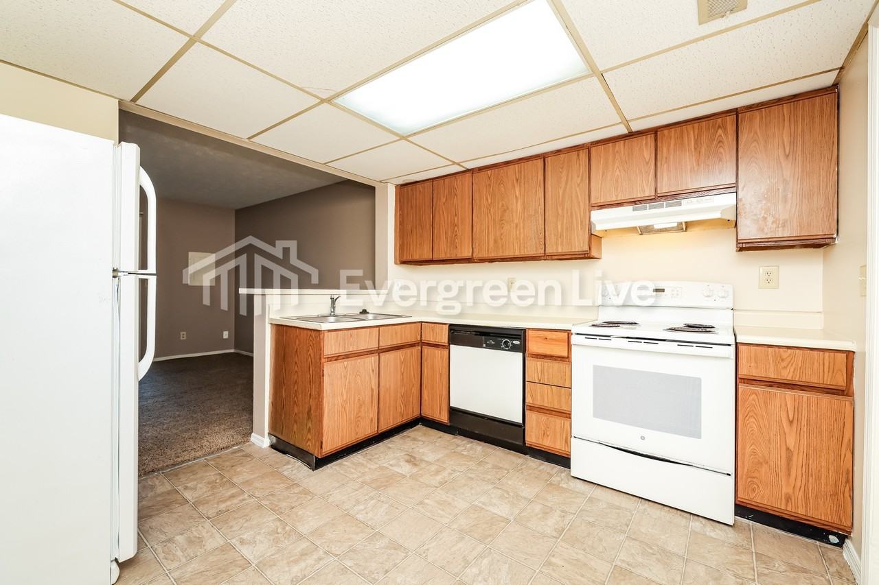 2499 Cross Village Drive