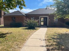 featured image of 213 Circleview Drive South