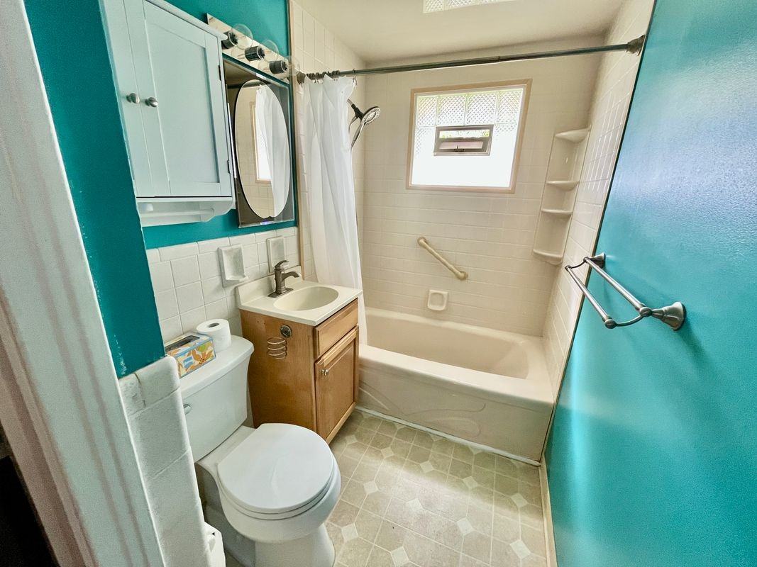 283 Bannard Ave - Photo 3 of 18