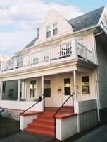 featured image of 137 W Gilman St