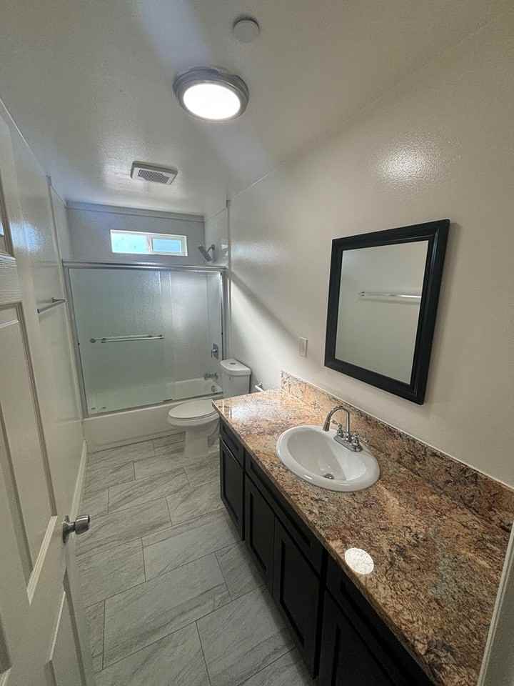 1229 West Gage Avenue - Photo 6 of 20